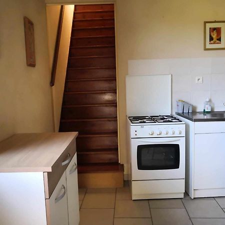 Petit Gite Ou Chambre D'Hotes 2/4 Personnes Buffieres Dış mekan fotoğraf